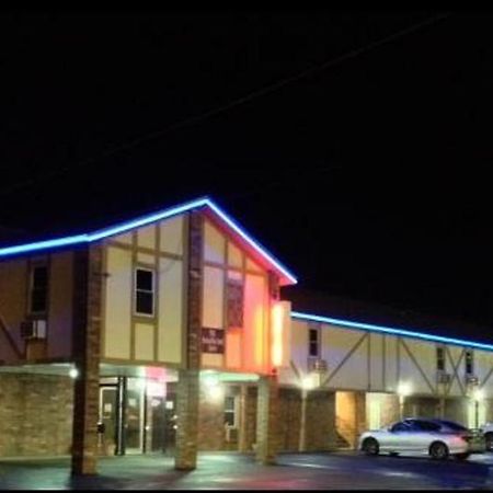 Economy Express Inn Henryetta ภายนอก รูปภาพ